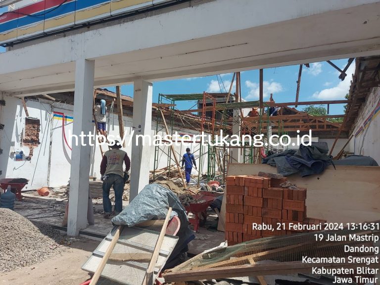 konstruksi indomaret srengat blitar