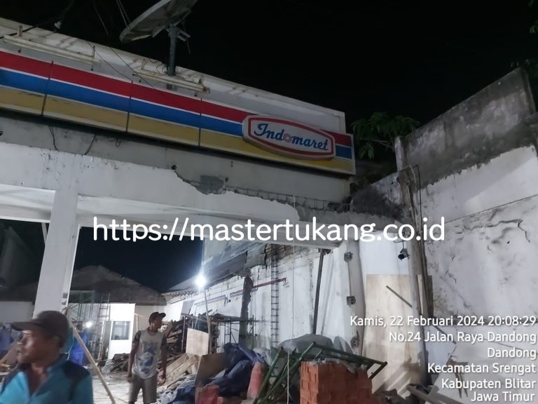konstruksi indomaret srengat blitar