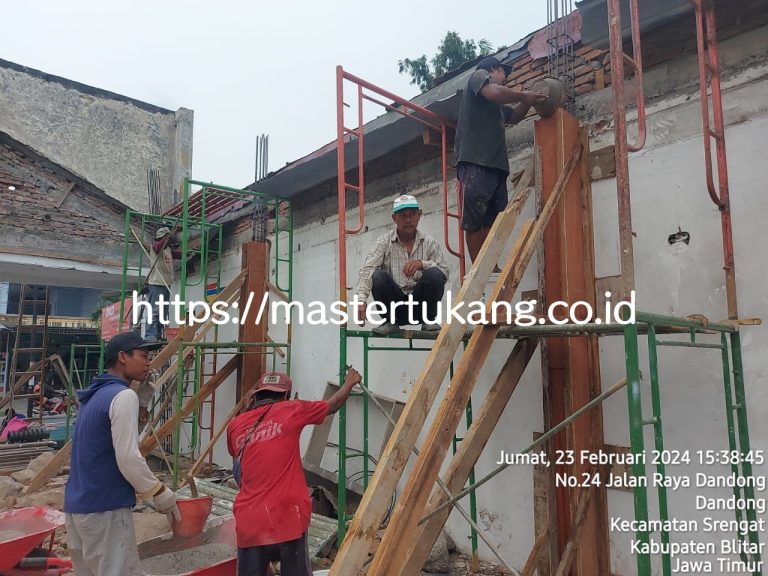 konstruksi indomaret srengat blitar