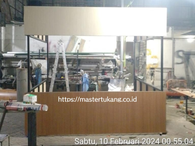 booth indomaret