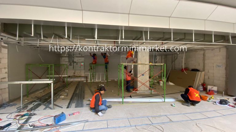 Konstruksi DHX Mart di Dhoho Internatinal Airport Kediri