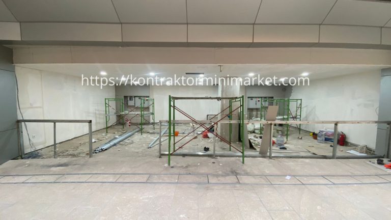 Konstruksi DHX Mart di Dhoho Internatinal Airport Kediri