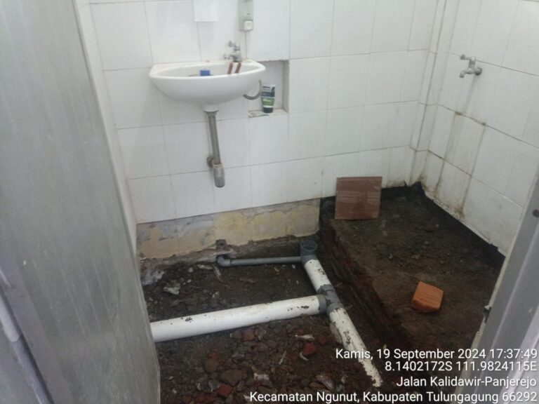 Renovasi Toilet Indomaret Tulungagung